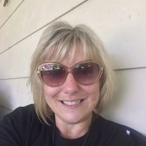 Meet your Posher, Missy